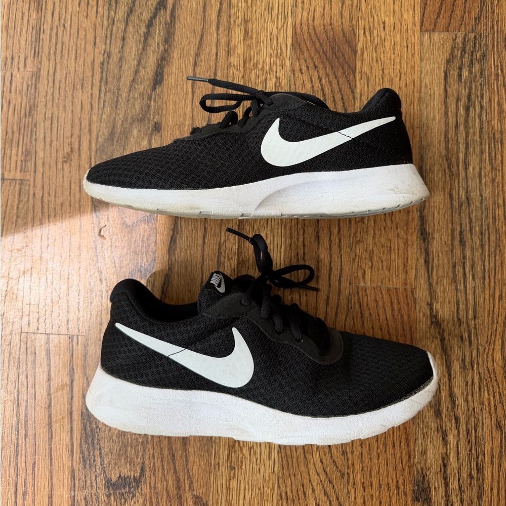 Nike Tanjun Black and White Mesh Sneakers